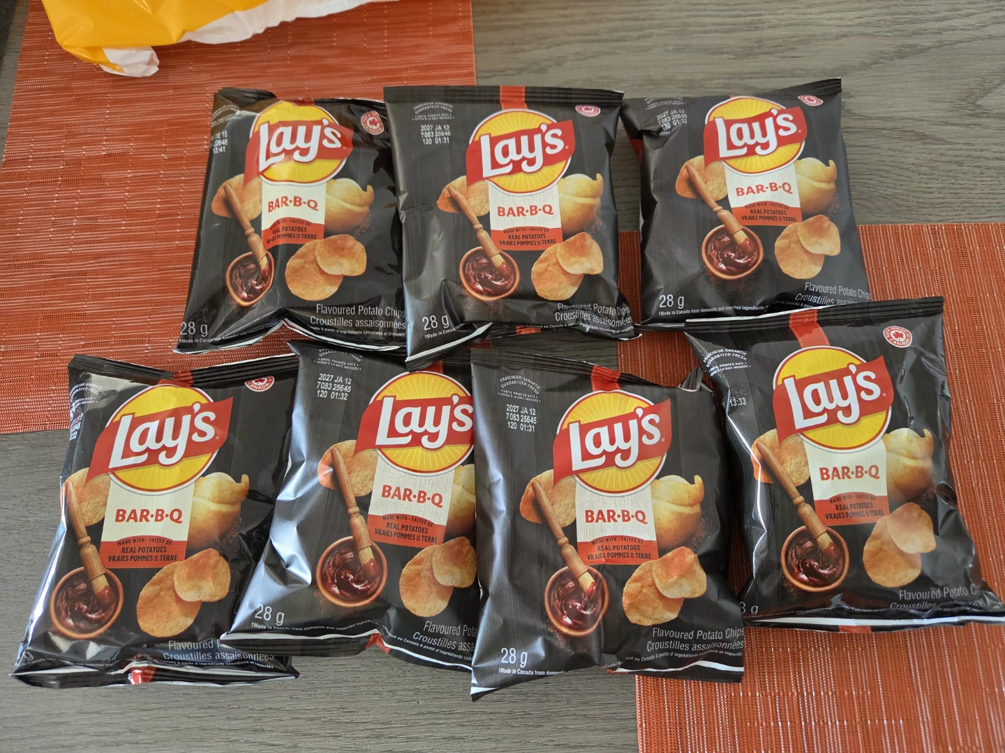 7 Bags of Lay's Bar-B-Q Potato Chips 28g