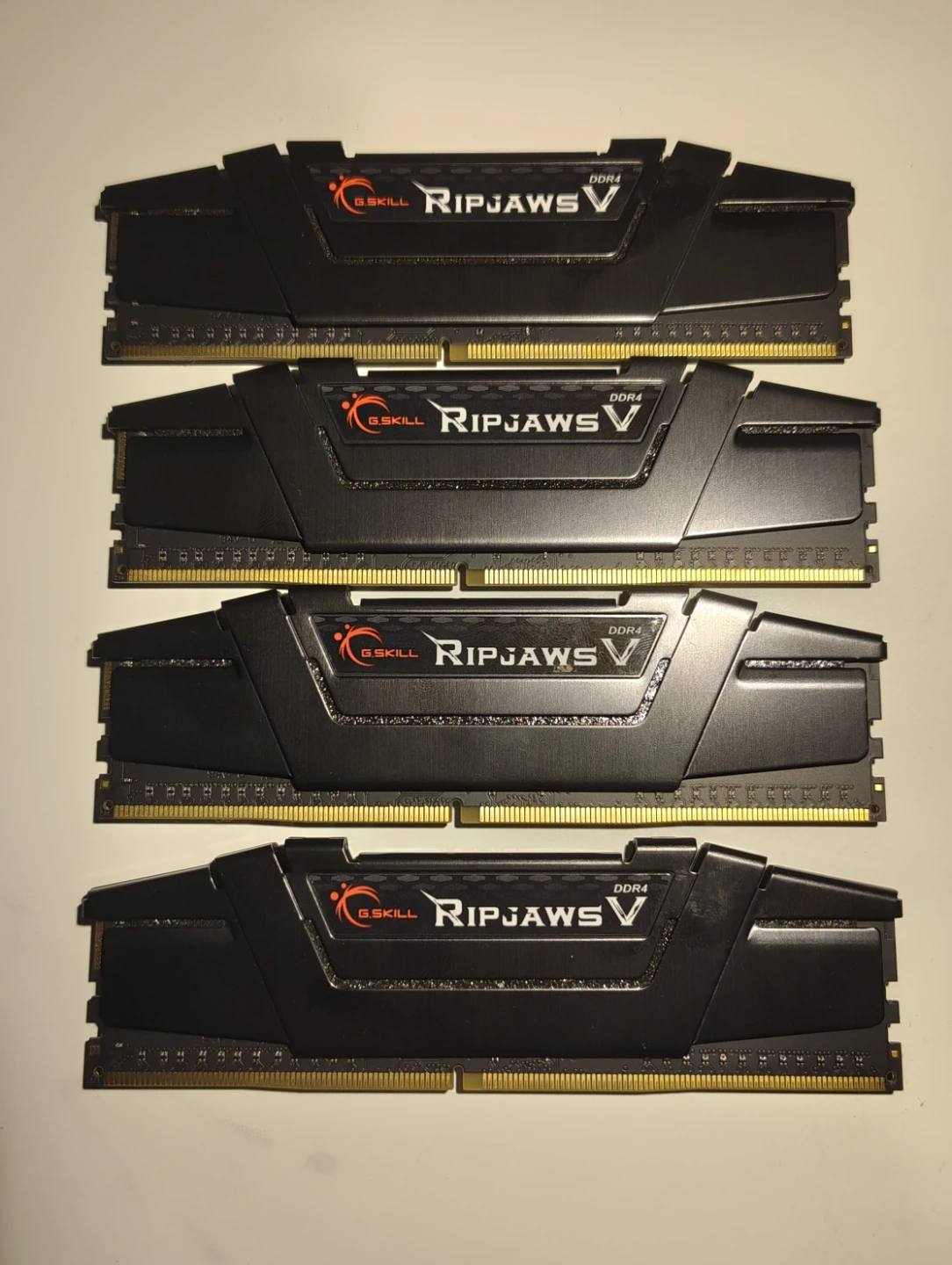 G.Skill Ripjaws V 32GB (4x8GB) DDR4 3200 RAM