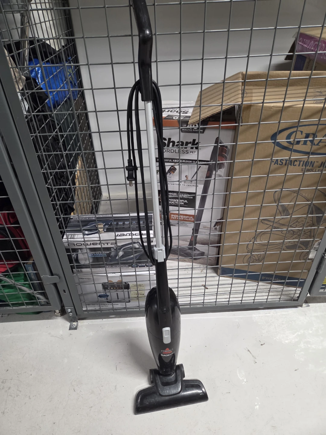 Bissell MagicVac Stick Vacuum - photo 2