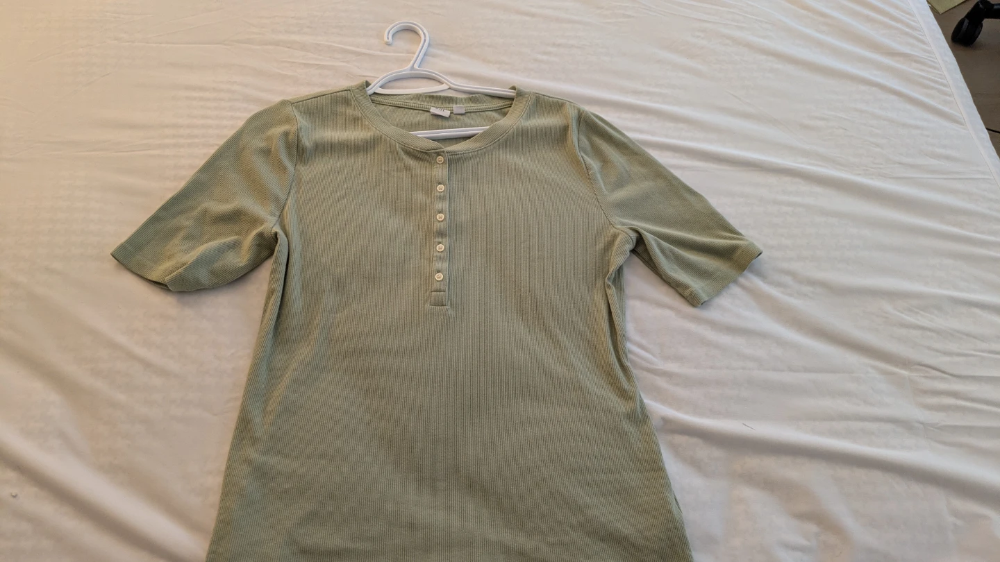 Gap Ribbed Henley Shirt Green