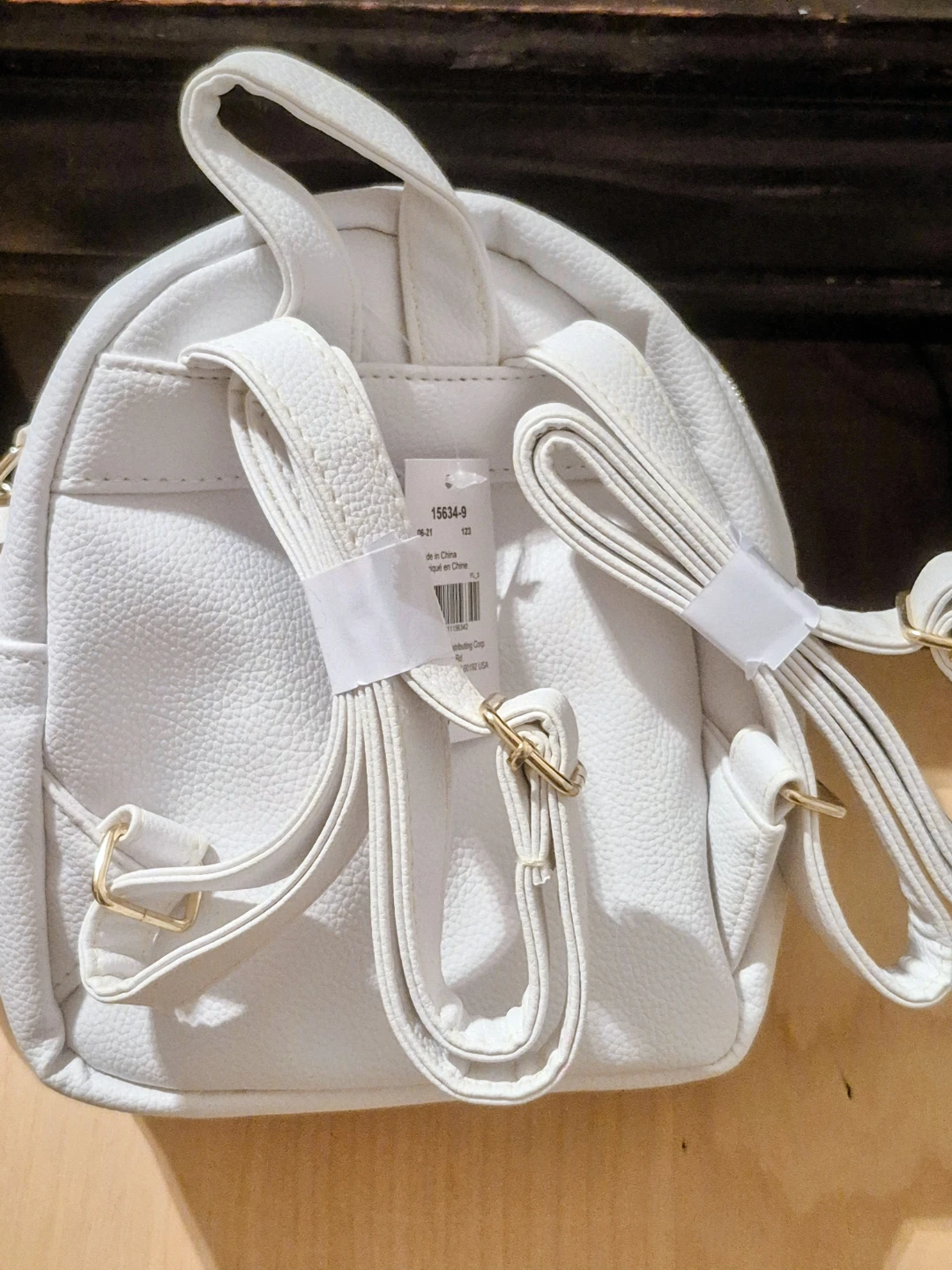 BNWT)White Rainbow Quilted Mini Backpack - photo 2