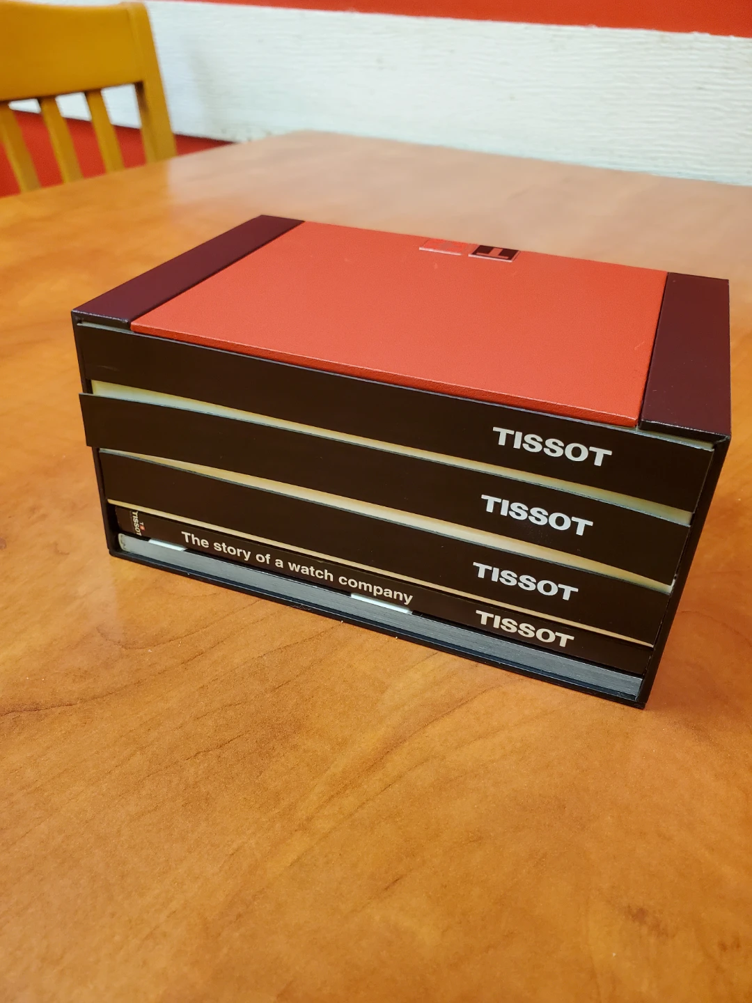 Tissot Watch Box with Booklet - photo 2