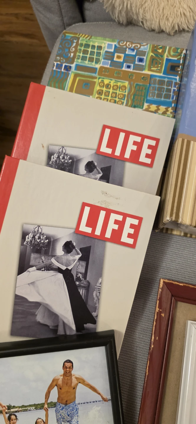 Assorted Photo Albums and Frames Set - photo 4