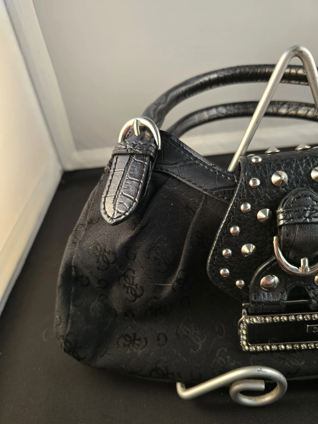 Guess black handbag with silver studs - photo 5