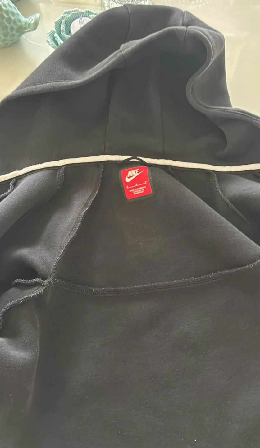 Nike Tech Fleece Black Hoodie - photo 2