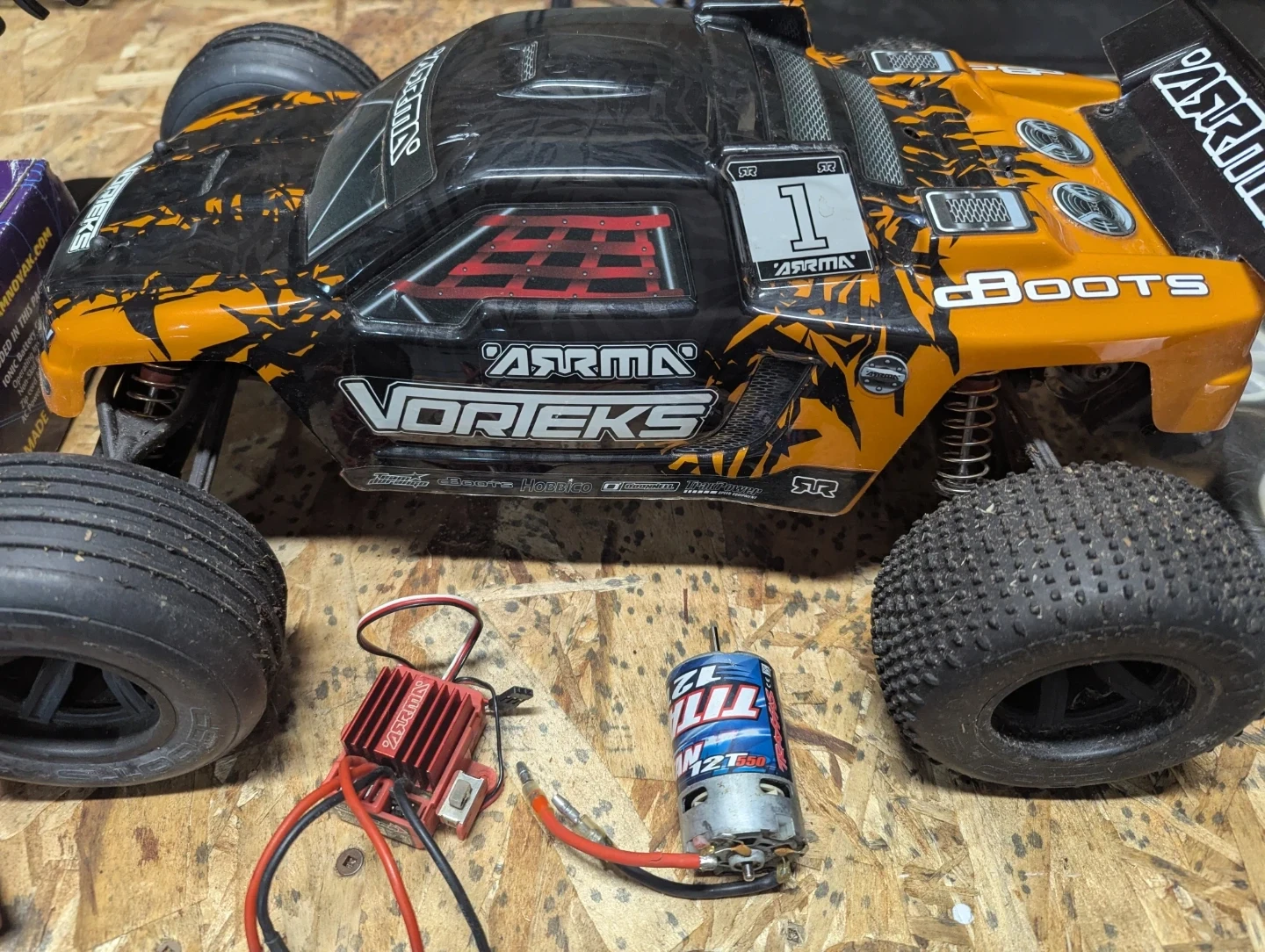 Like new RC car - photo 2