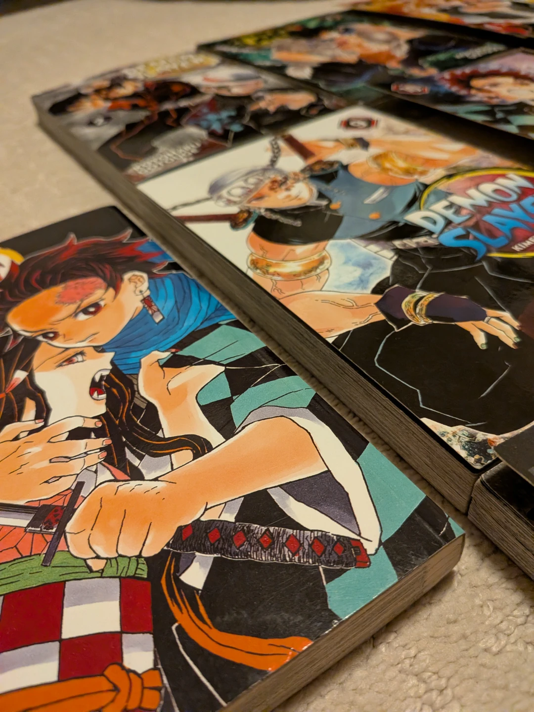Demon Slayer Manga 10 pk - photo 2