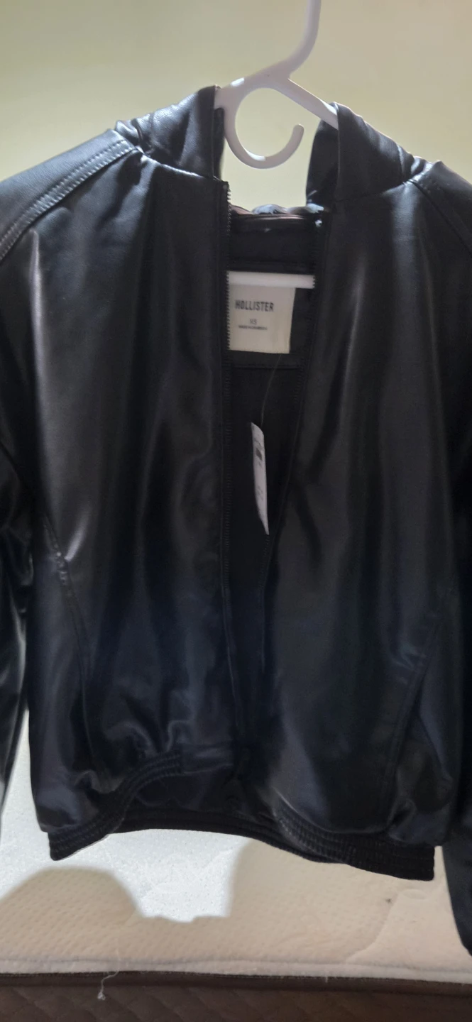 Hollister Faux Leather Hooded Bomber Jacket - photo 3