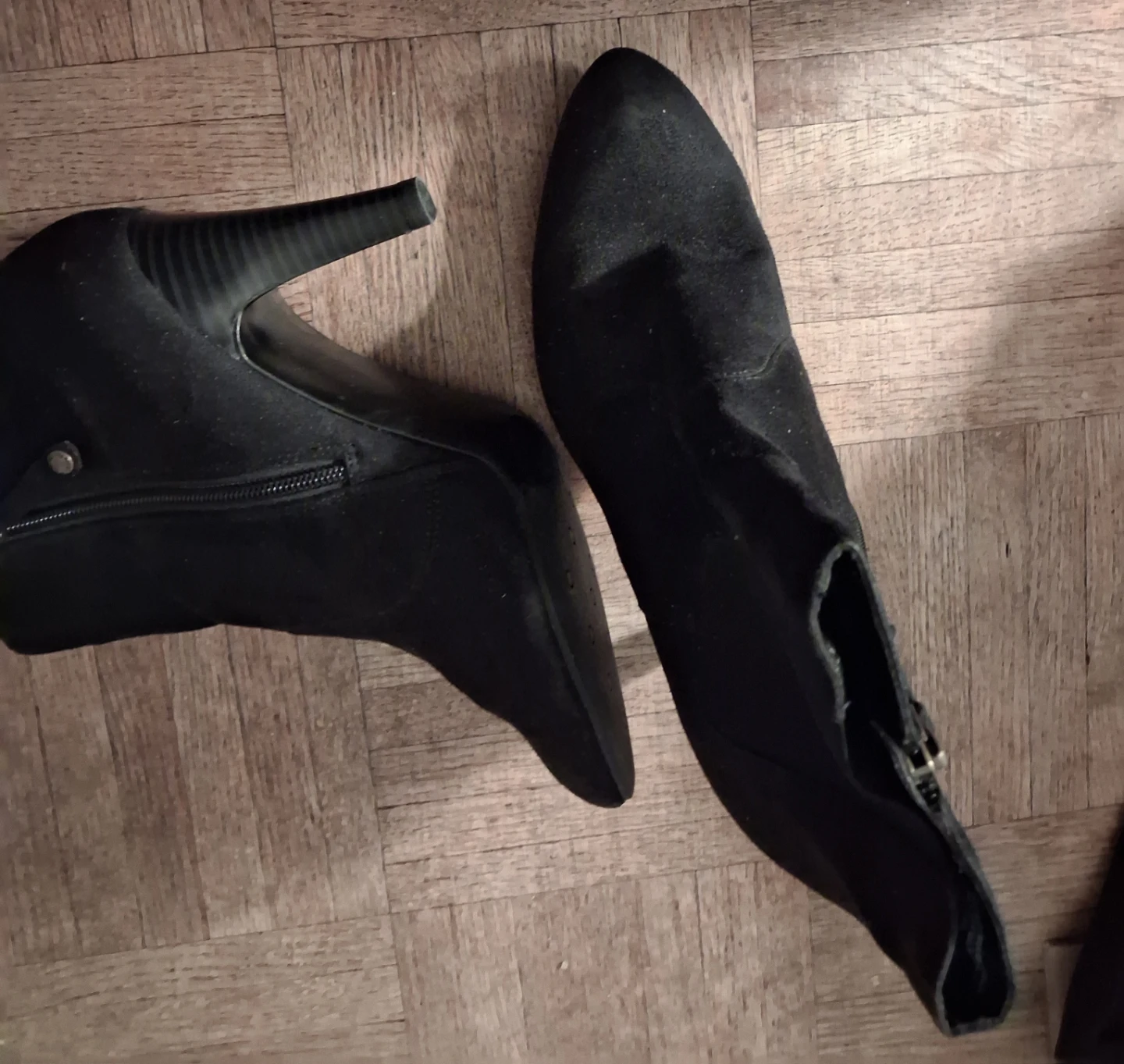 Black Heeled Ankle Boots Size 9 - photo 2