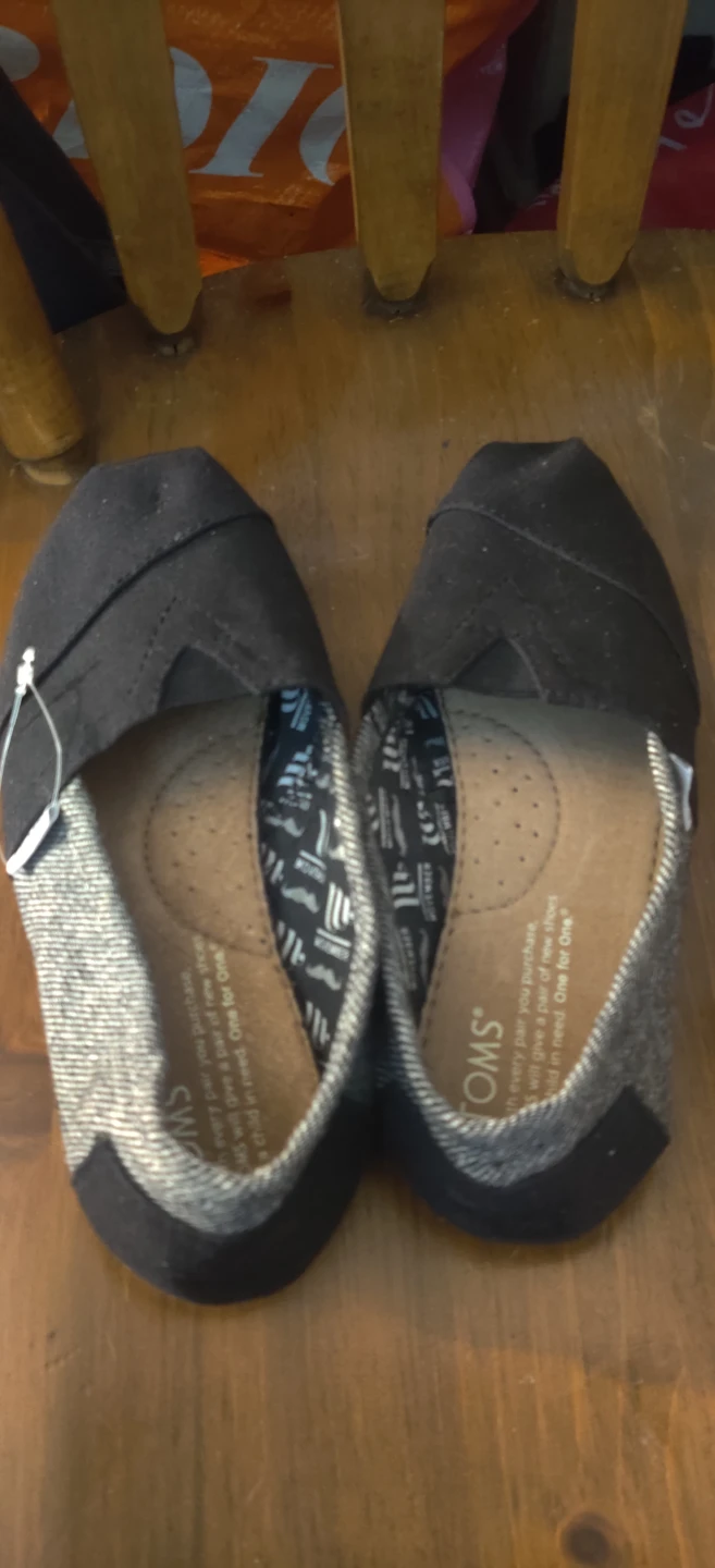 TOMS Classic Slip-on Shoes