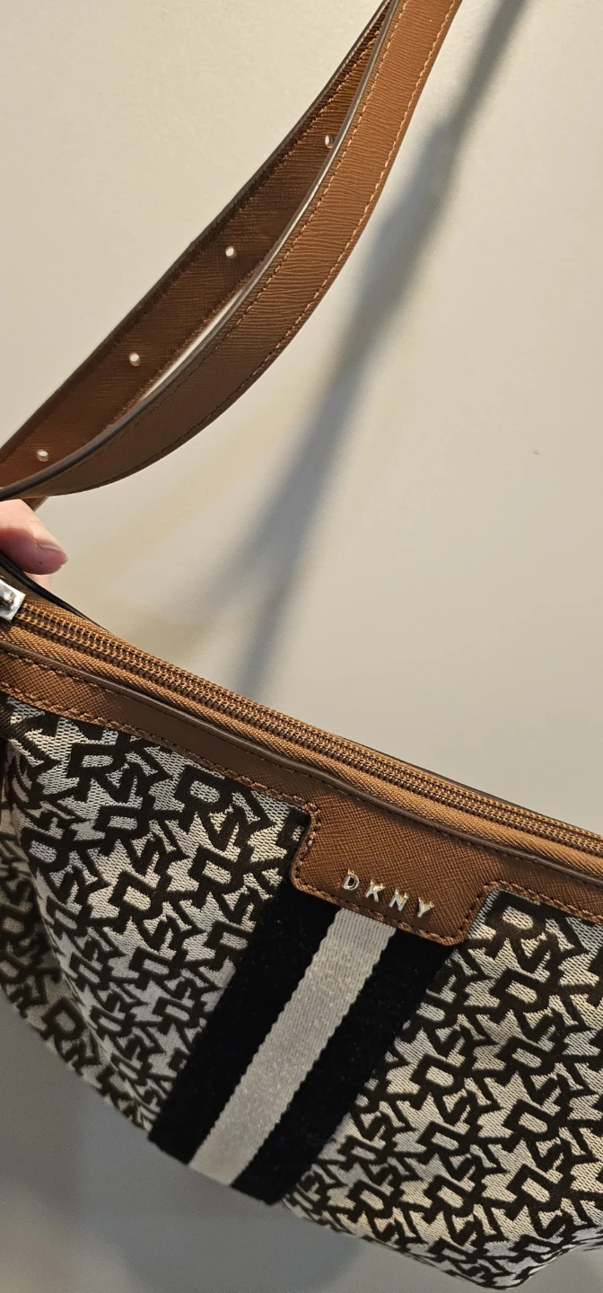 DKNY monogram shoulder bag - photo 4