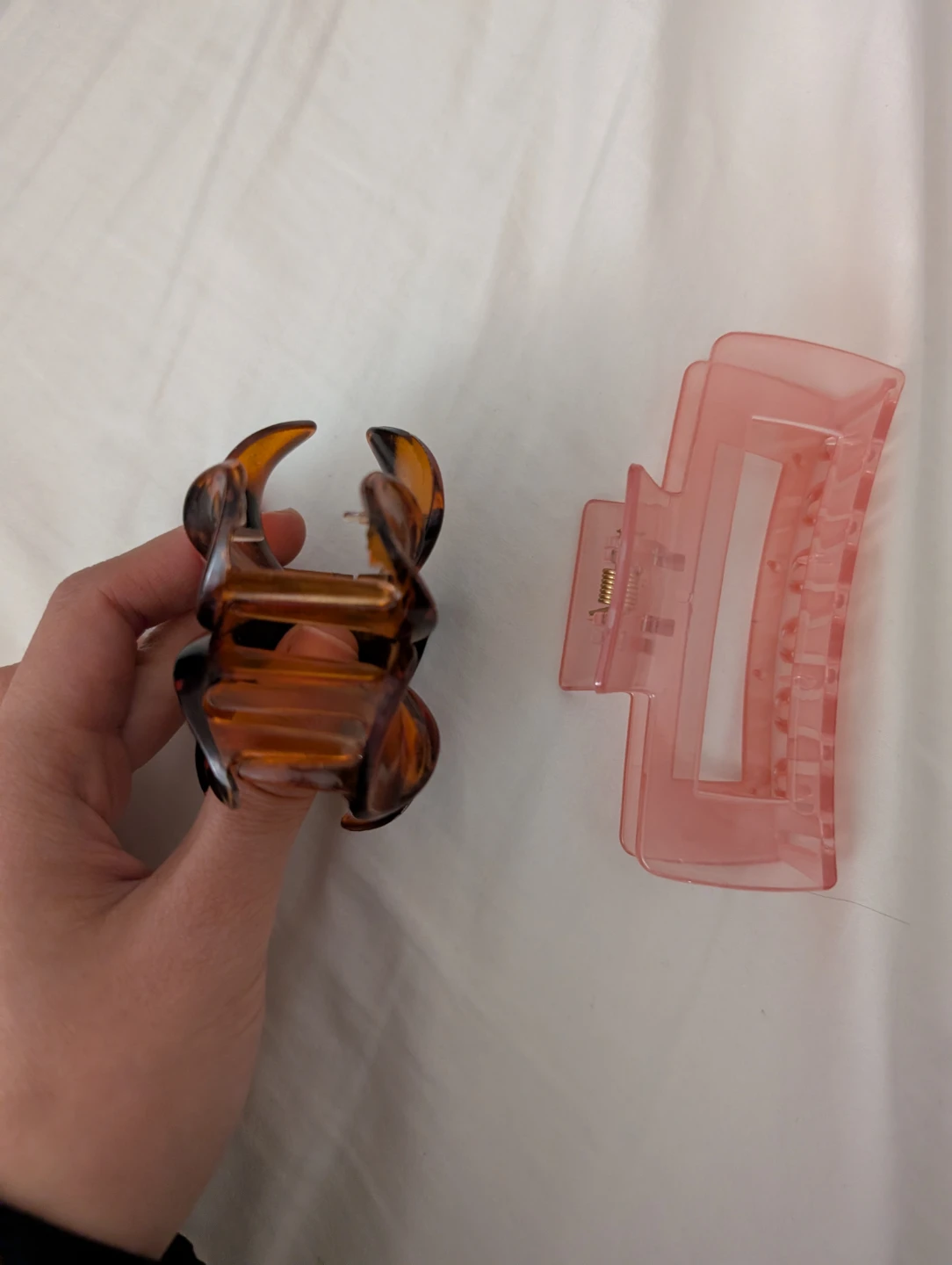 Set of Two Hair Claw Clips Hibiscus and Pink - photo 2