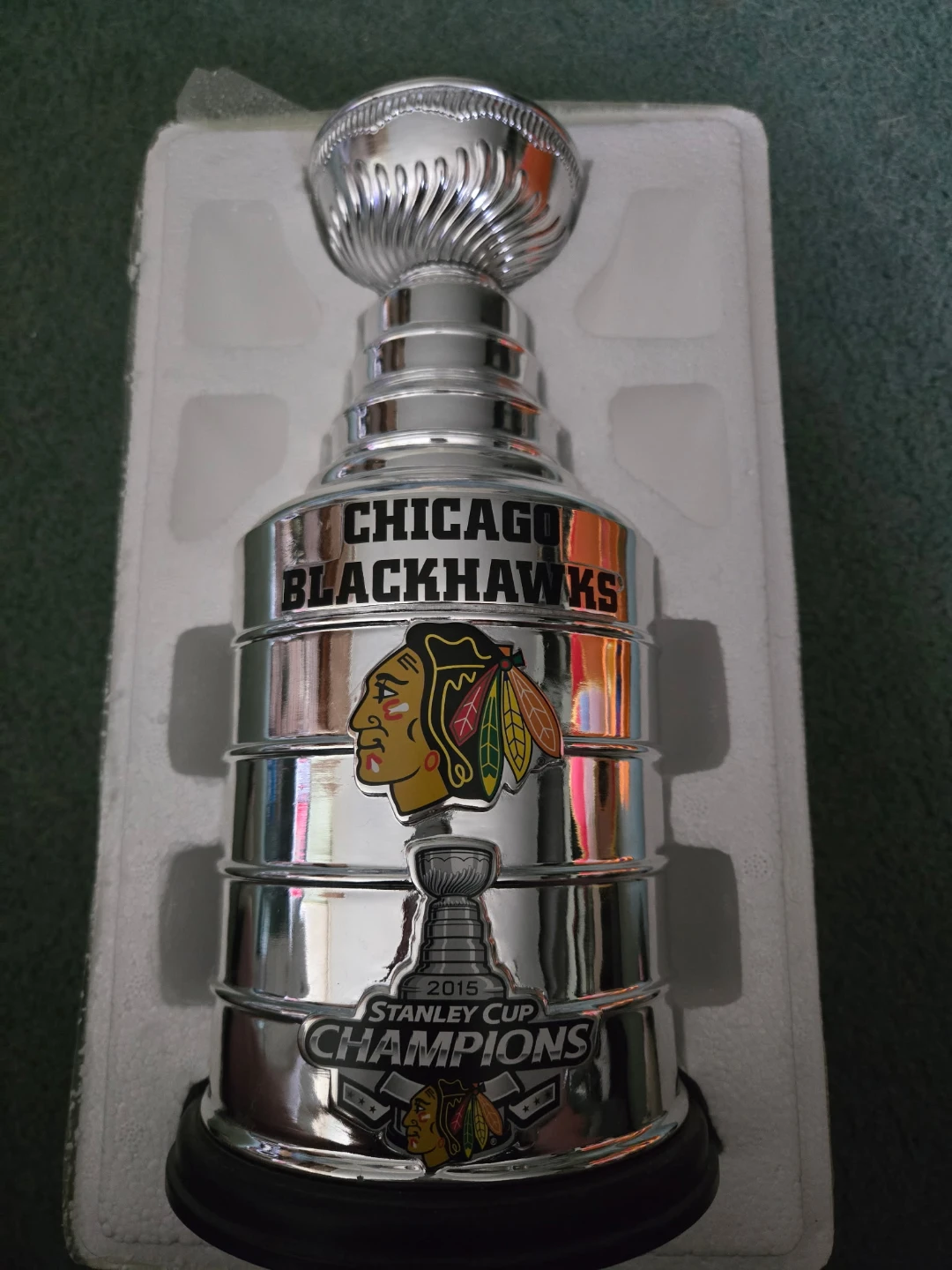 2015 Chicago Blackhawks Stanley Cup Commemorative Trophy