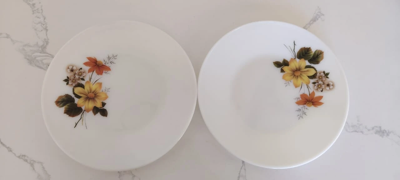 Set of 4 Corelle Livingware Floral Plates - photo 2