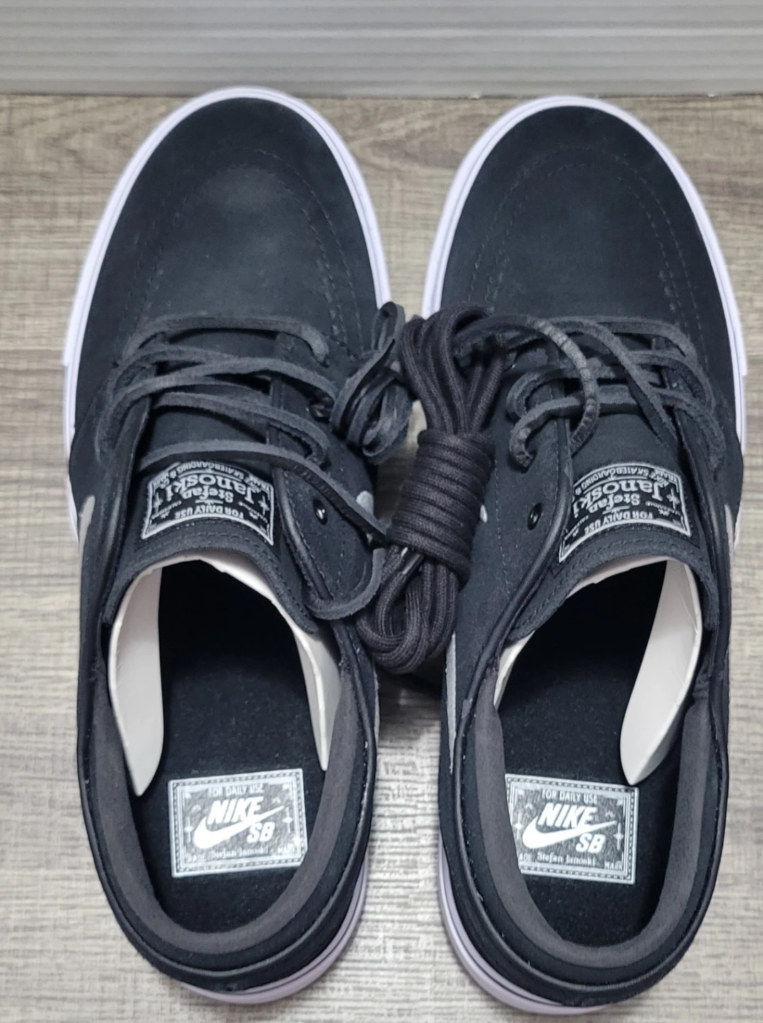 Nike SB Stefan Janoski Shoes Black Size 8.5 US - photo 4