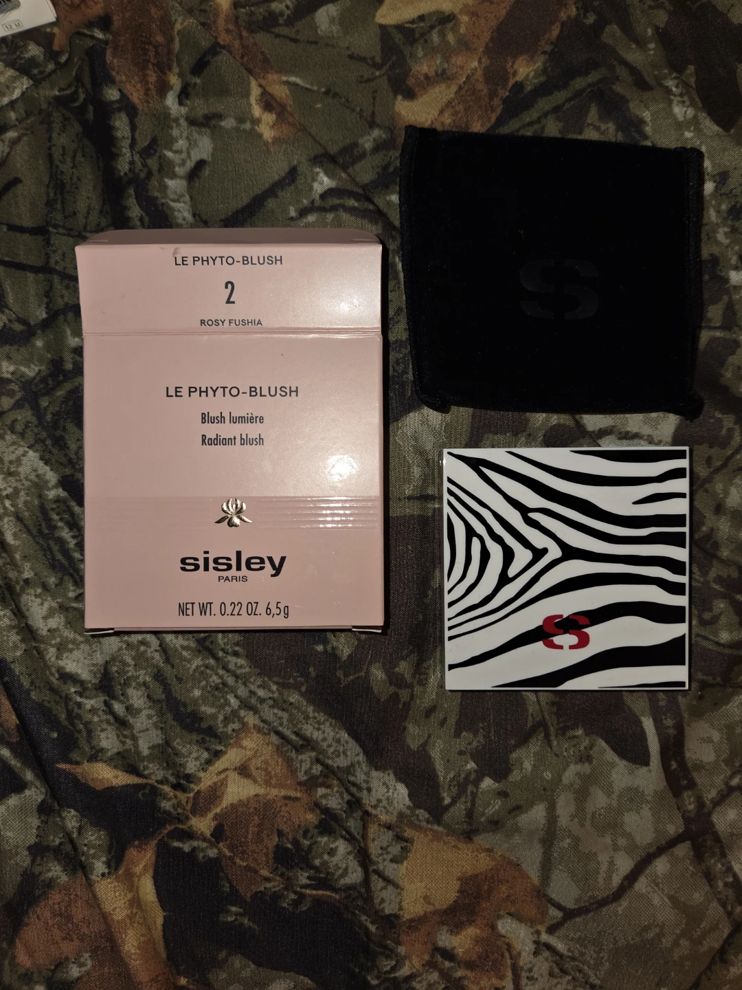 Sisley Paris Le Phyto-Blush In No2: Rosy Fuchsia, .22oz. - photo 5
