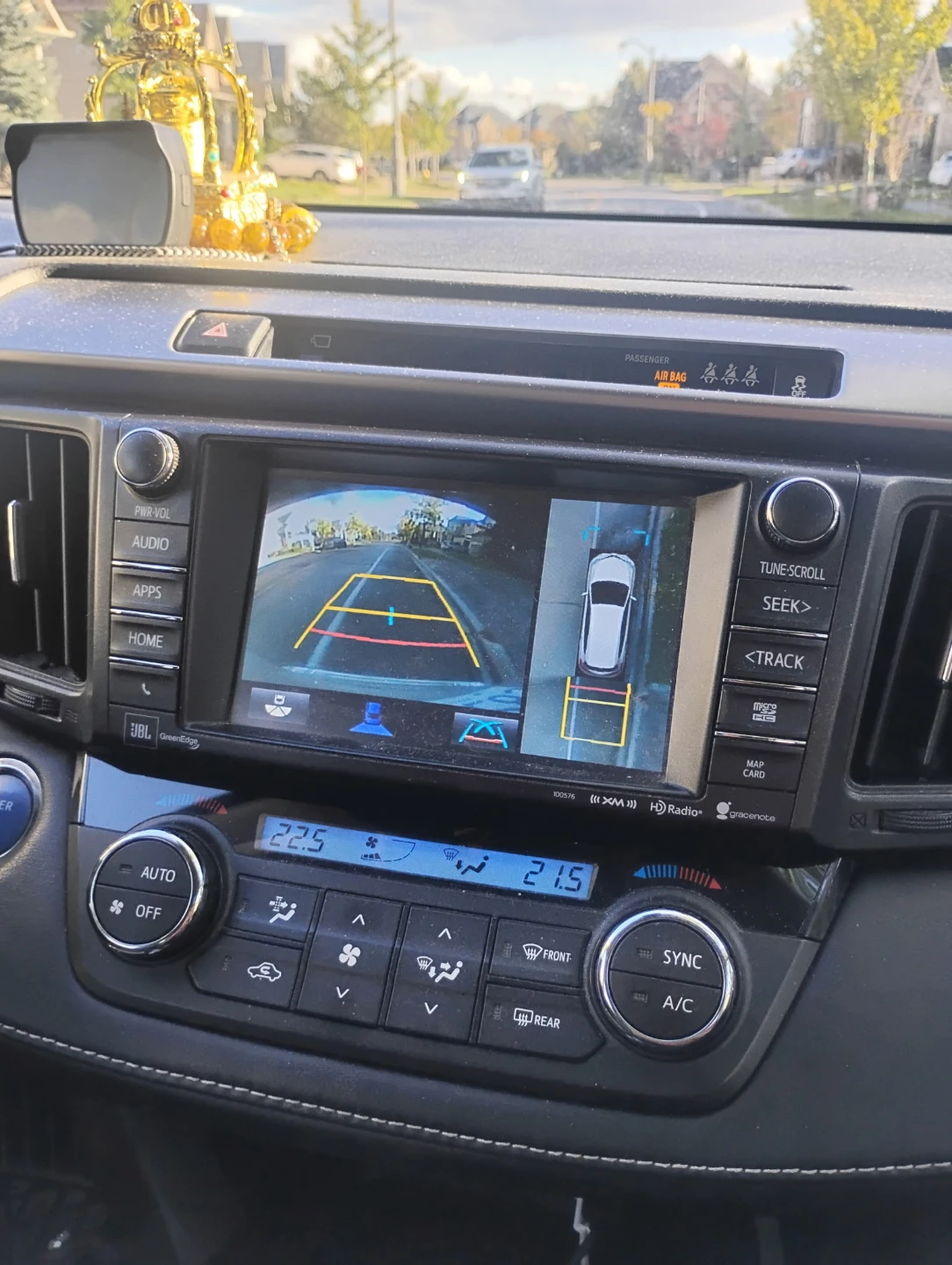Toyota RAV4 Hybrid - photo 5