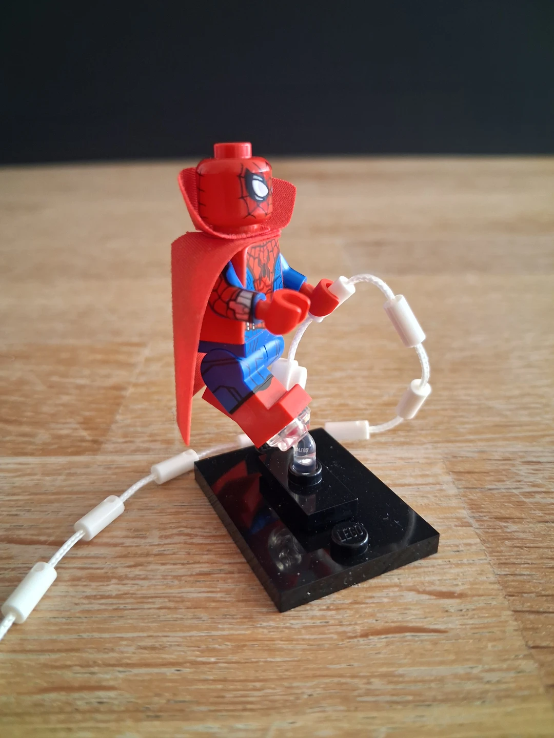 LEGO Marvel Studios CMF Series 1 - Zombie Hunter Spiderman - photo 2