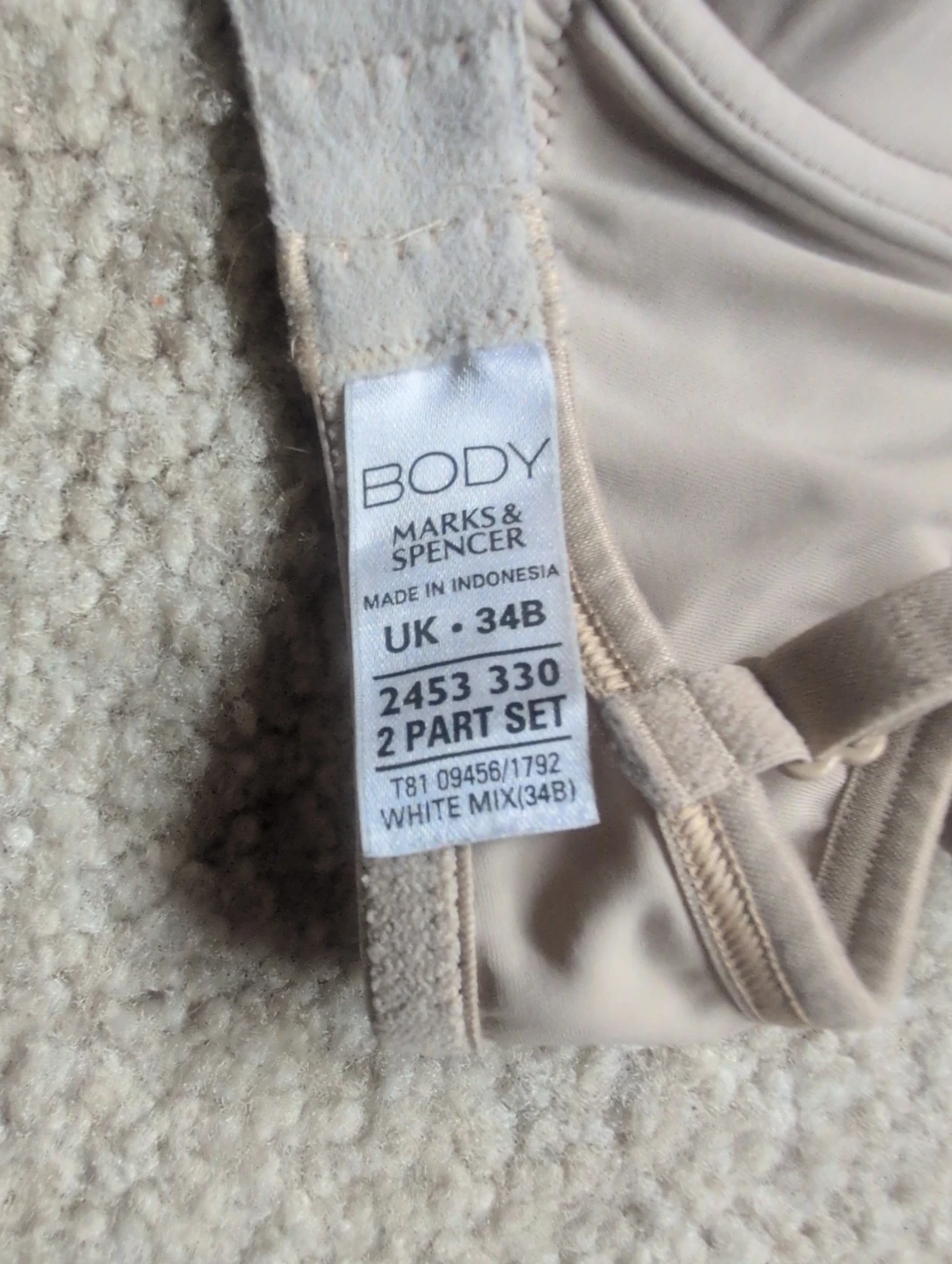 Marks & Spencer Body Bra 34B - photo 2
