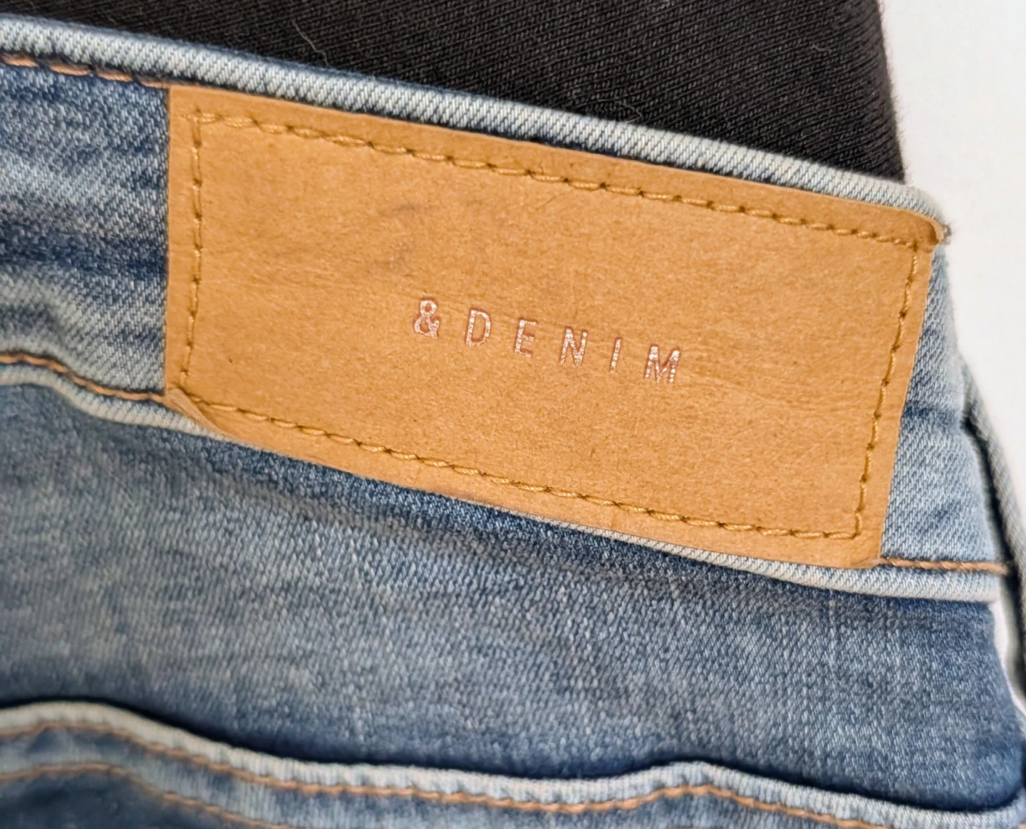 H&M Mama Maternity Skinny Jeans - Women's Size 8 - photo 3