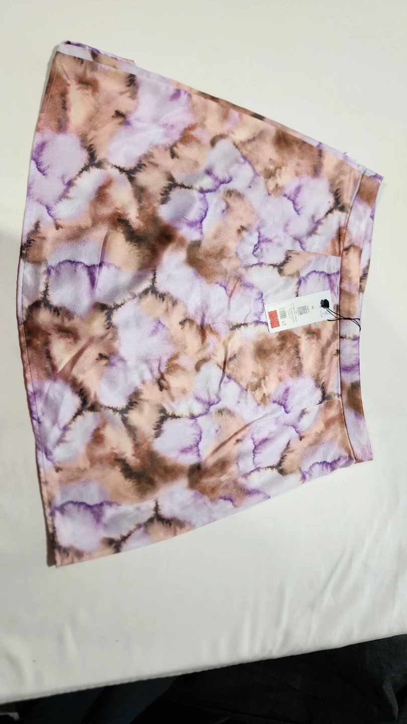 Dynamite Jaqui Satin Mini Skirt