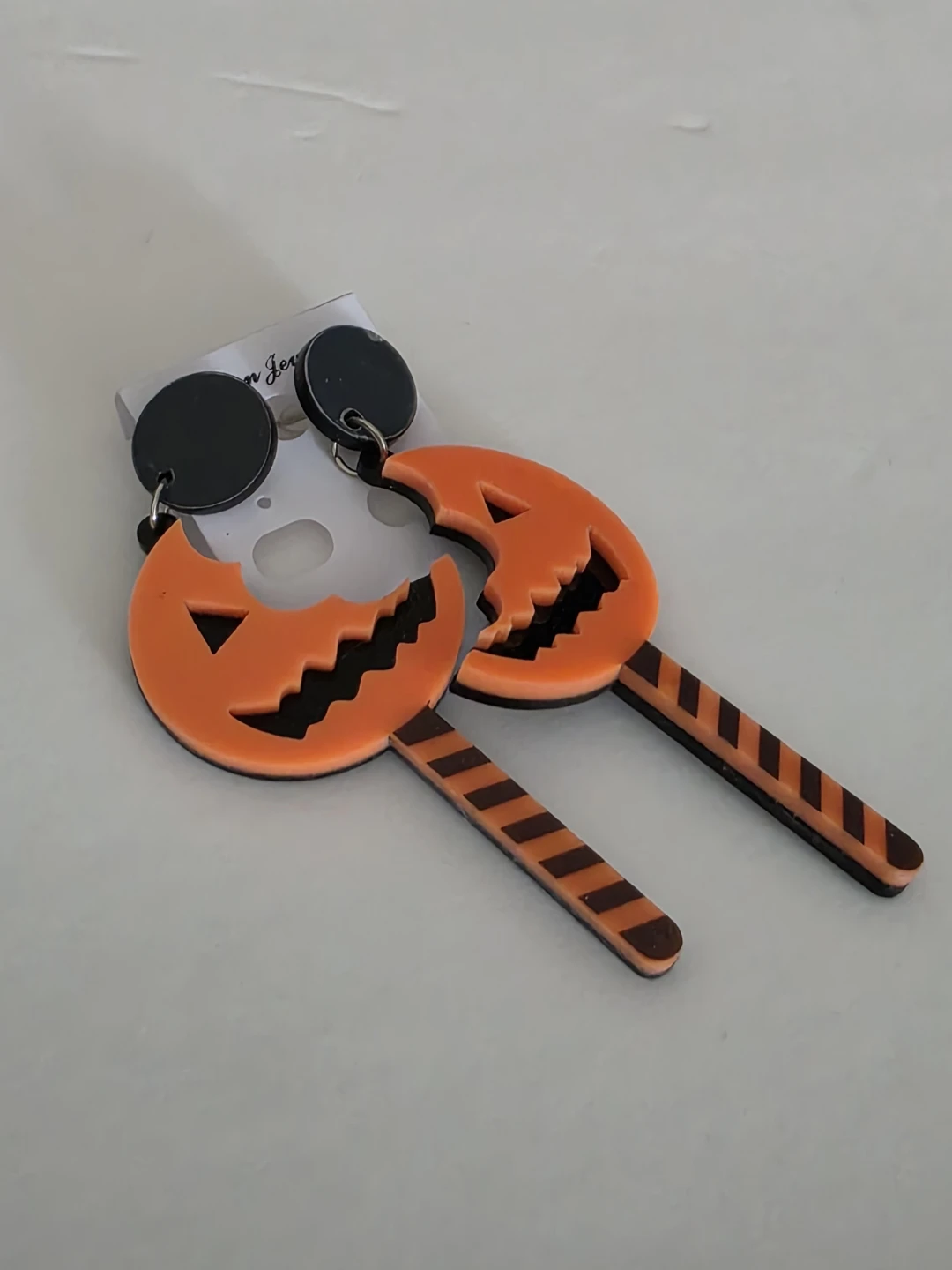 Trick 'r Treat Orange Lollipop Acrylic Halloween Dangle Earrings - photo 4