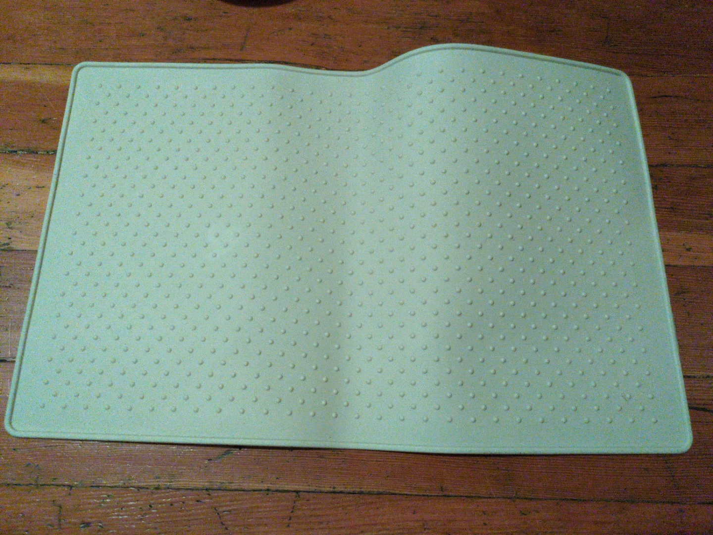 White silicone drying mat