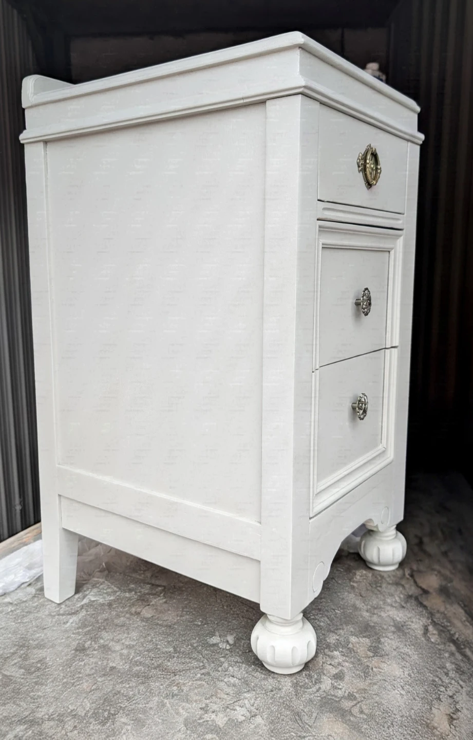 Vintage 3-Drawer Side Table / Nightstand - photo 2