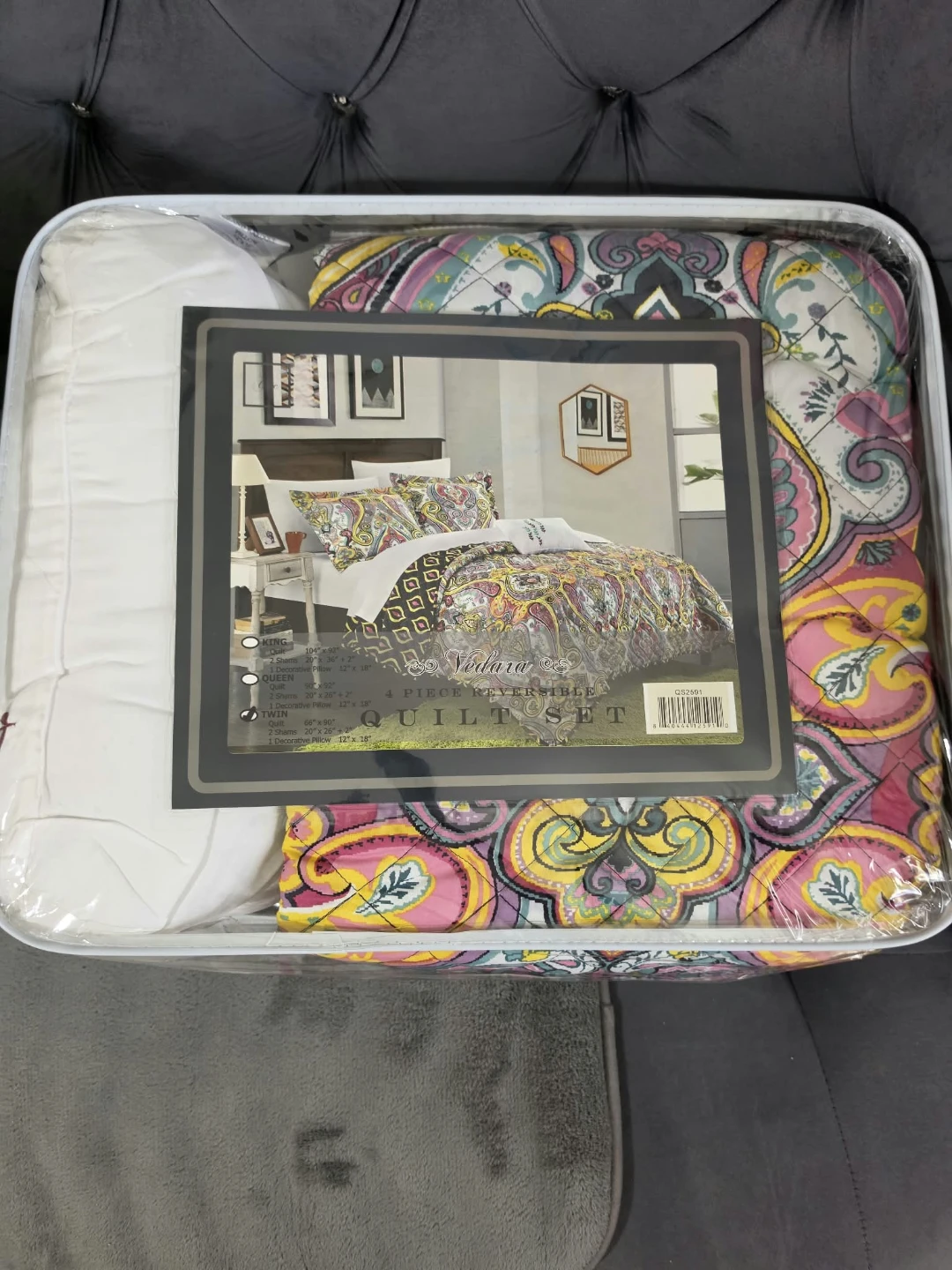 Vedara 4-Piece Reversible Quilt Set