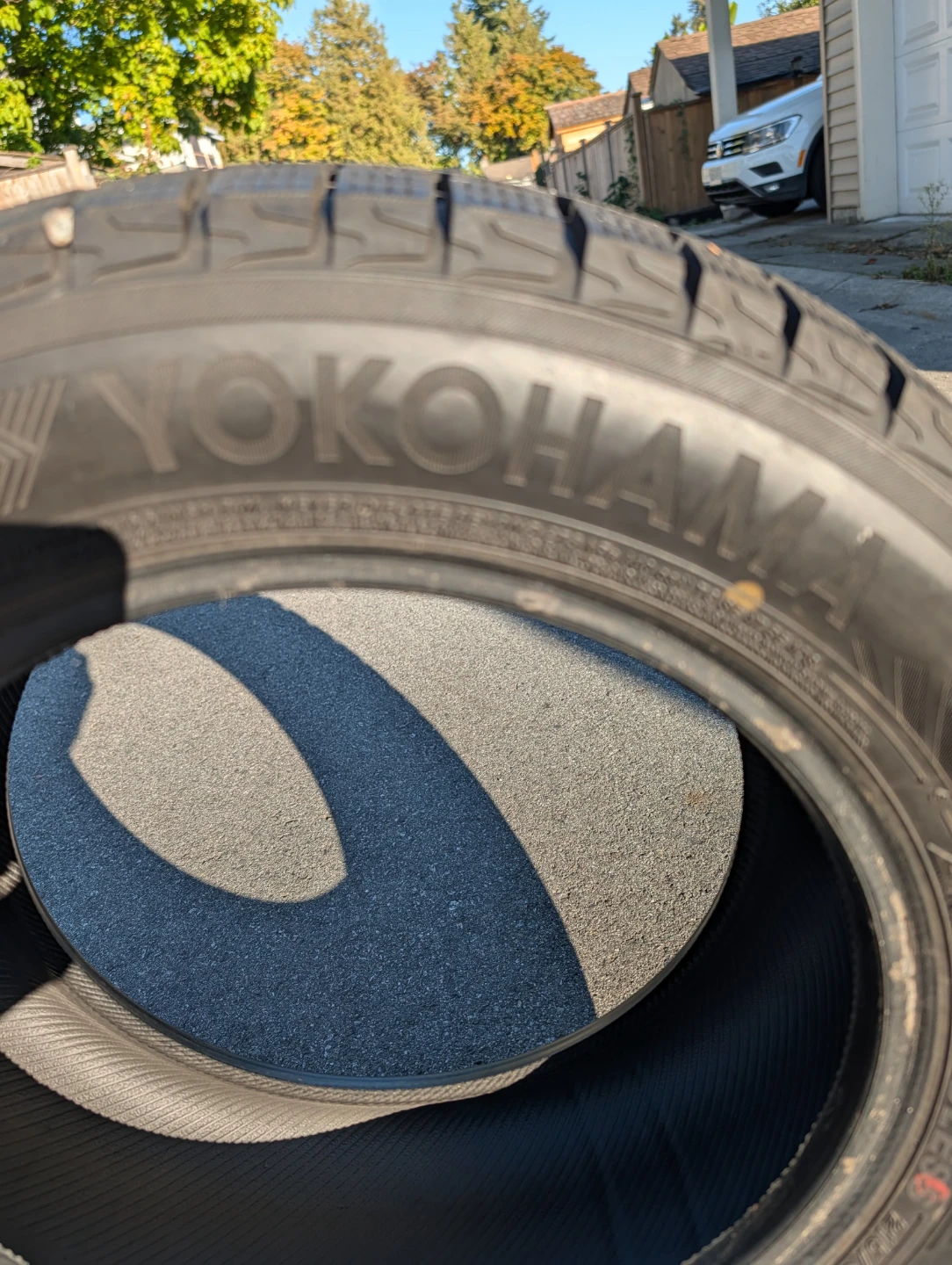 Yokohama iceGUARD iG53 Winter Tire 215/55R16 - photo 3