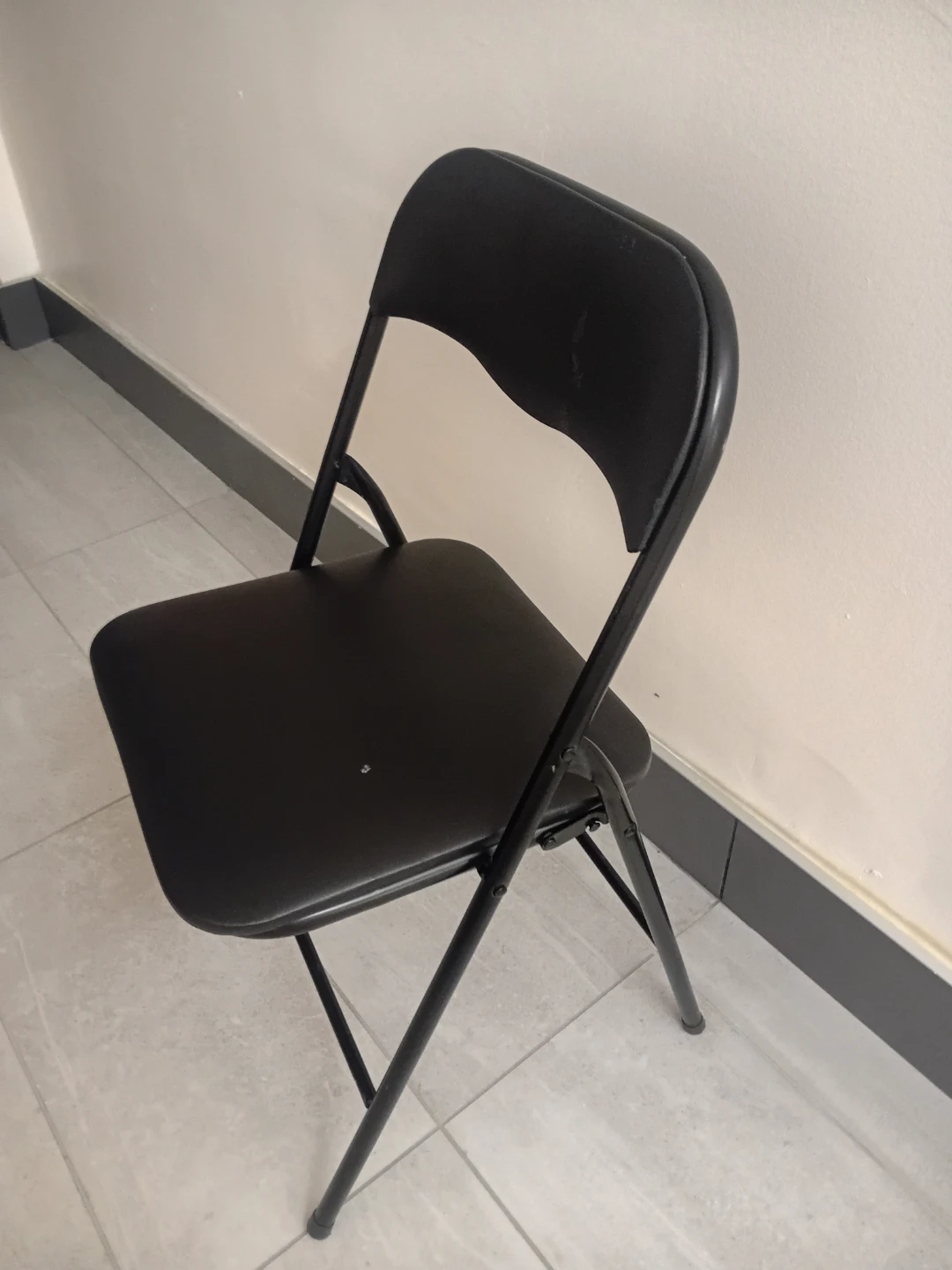 GSC Technologies Vinyl Folding Chair - photo 2