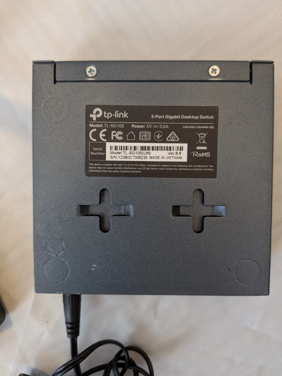 TP-Link AC1200 Router & Gigabit Switch - photo 3