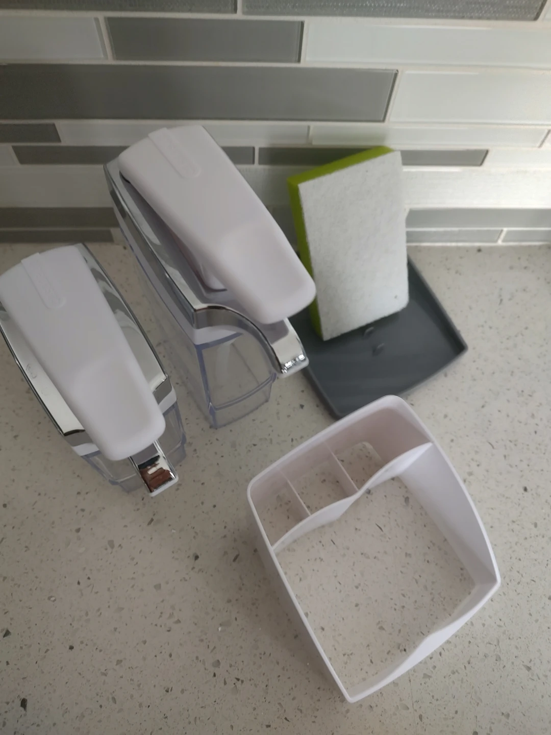 Kitchen sink soap dispenser - photo 4