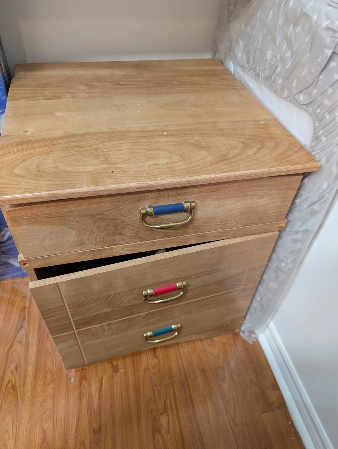 Wooden 3-Drawer Nightstand with Coloured Handles