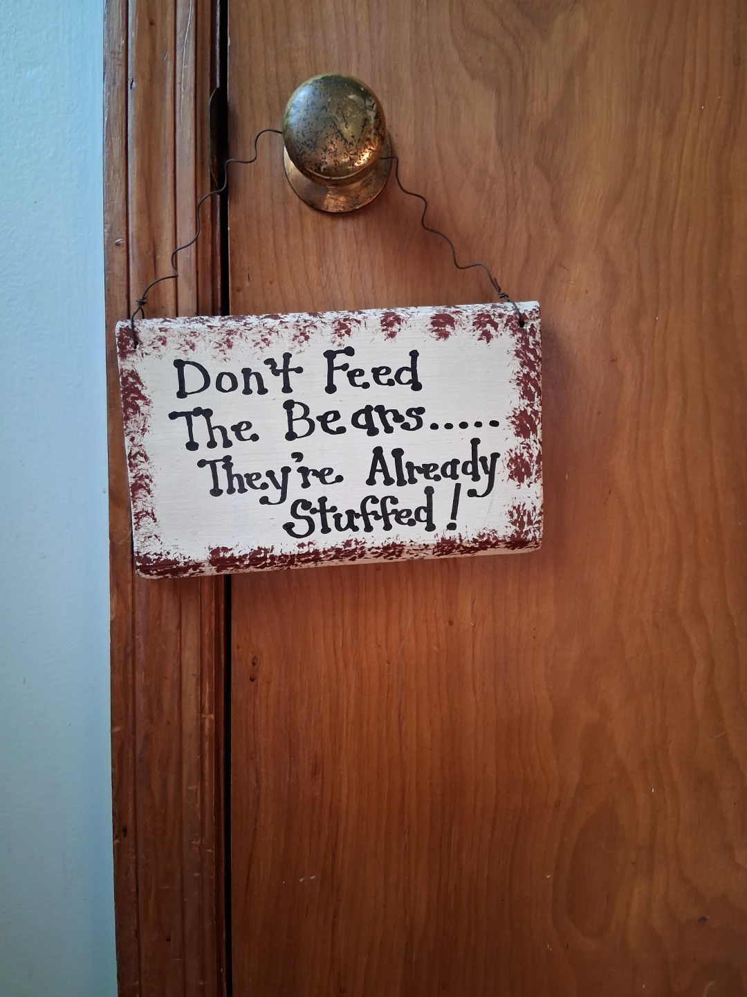Hanging plaque