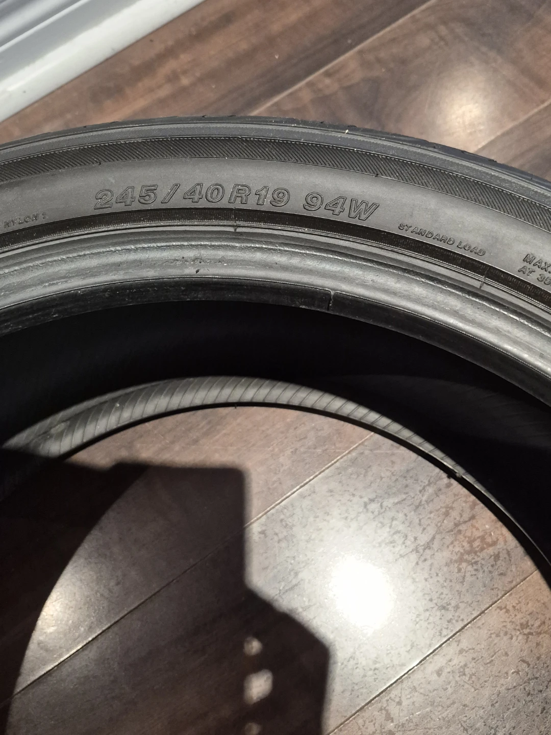 Yokohama Avid Envigor Tire 245/40R19 - photo 3