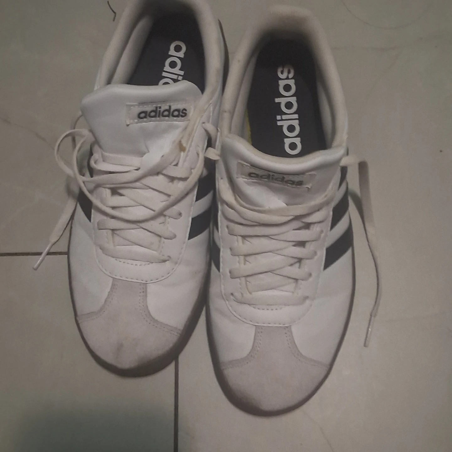 Adidas white sneakers size US 7.5 - photo 5