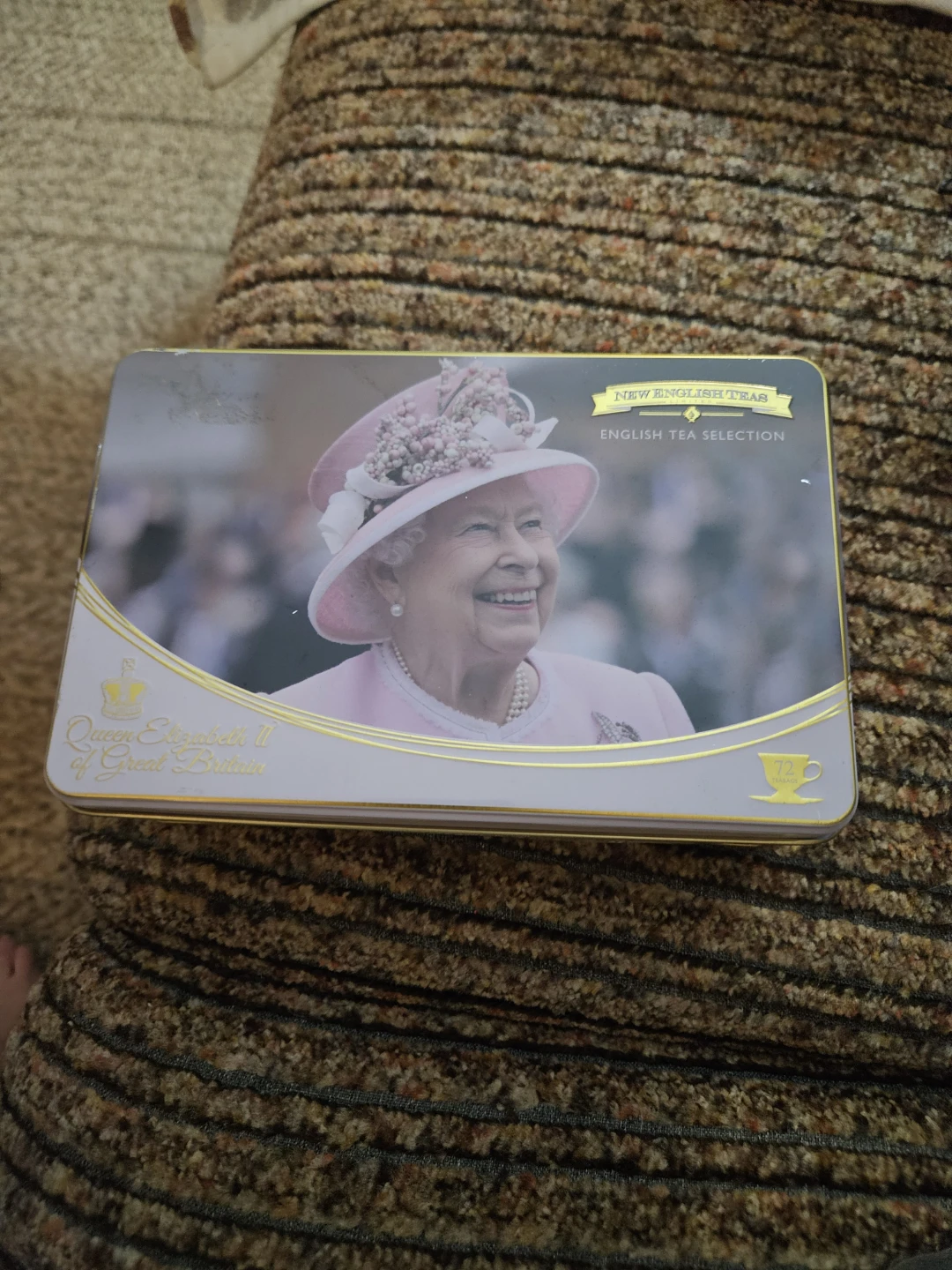 New English Teas Queen Elizabeth II Tin