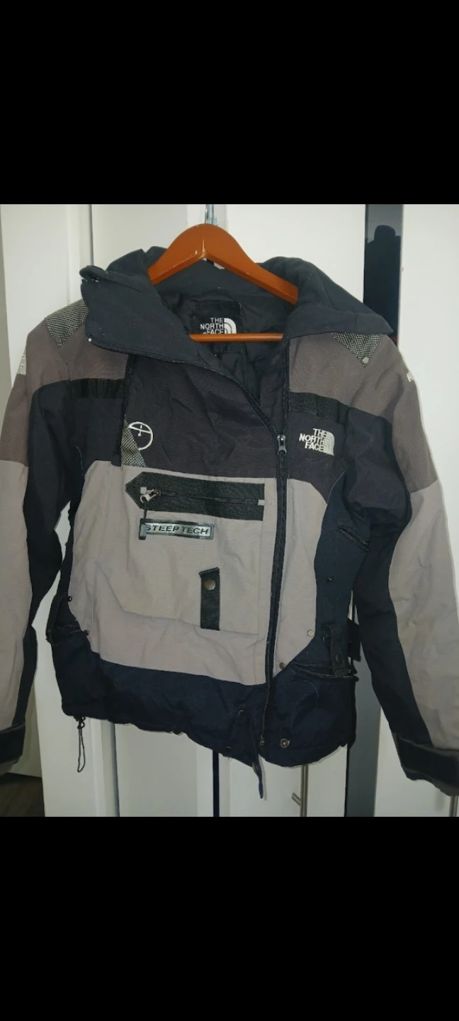 The North Face Jackets or N. F. Boots or UGG or Canada etc. - photo 4
