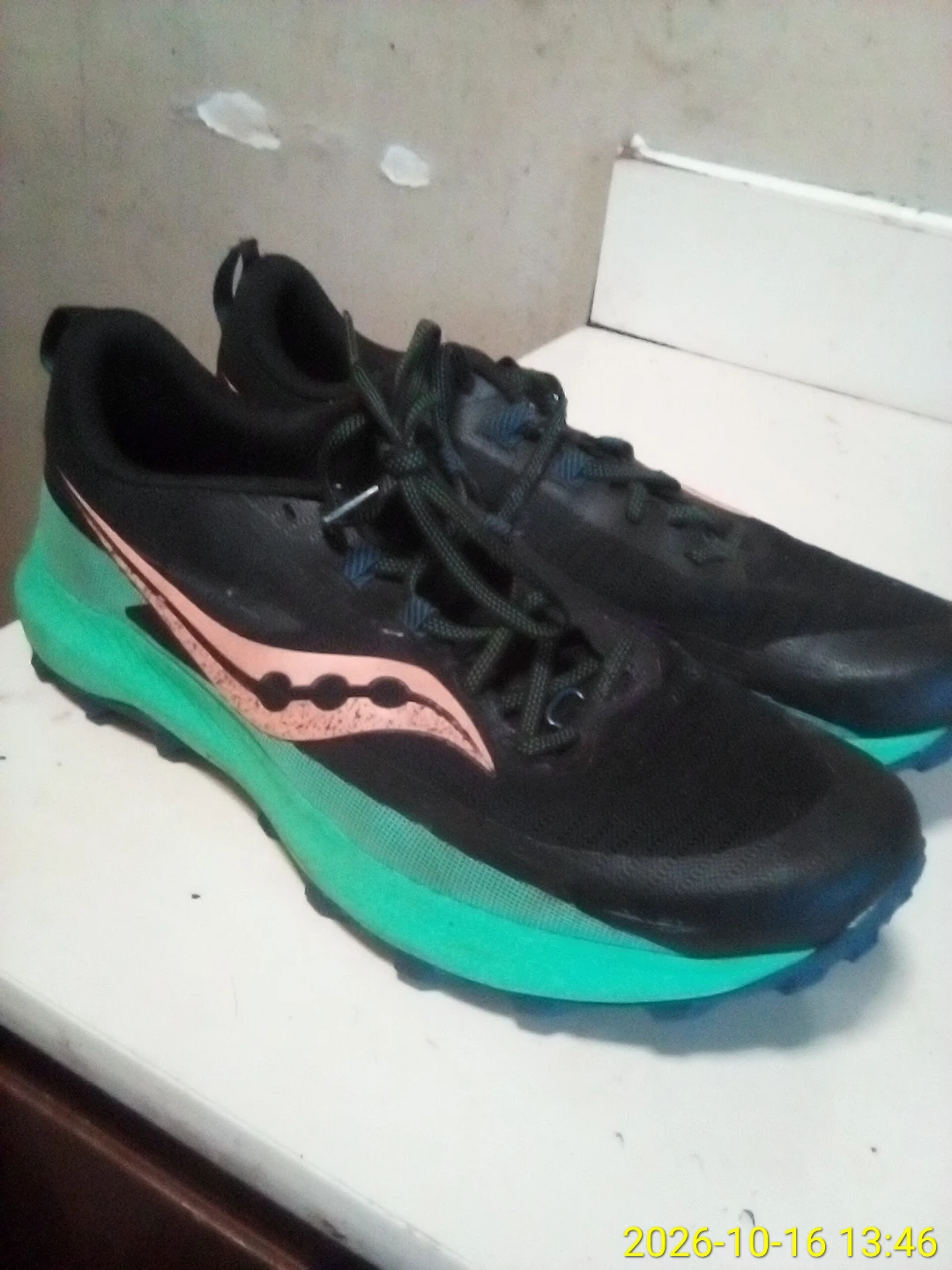 Saucony Running Shoes Black and Green