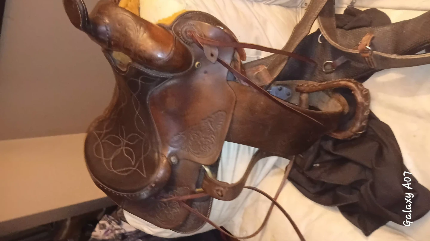 Western Leather Horse Saddle