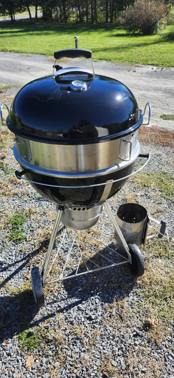Weber kettle  Charcoal Grill