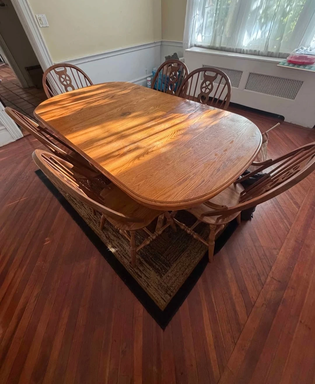 Free Wooden  Dining Table and 6 Chairs Set - photo 2
