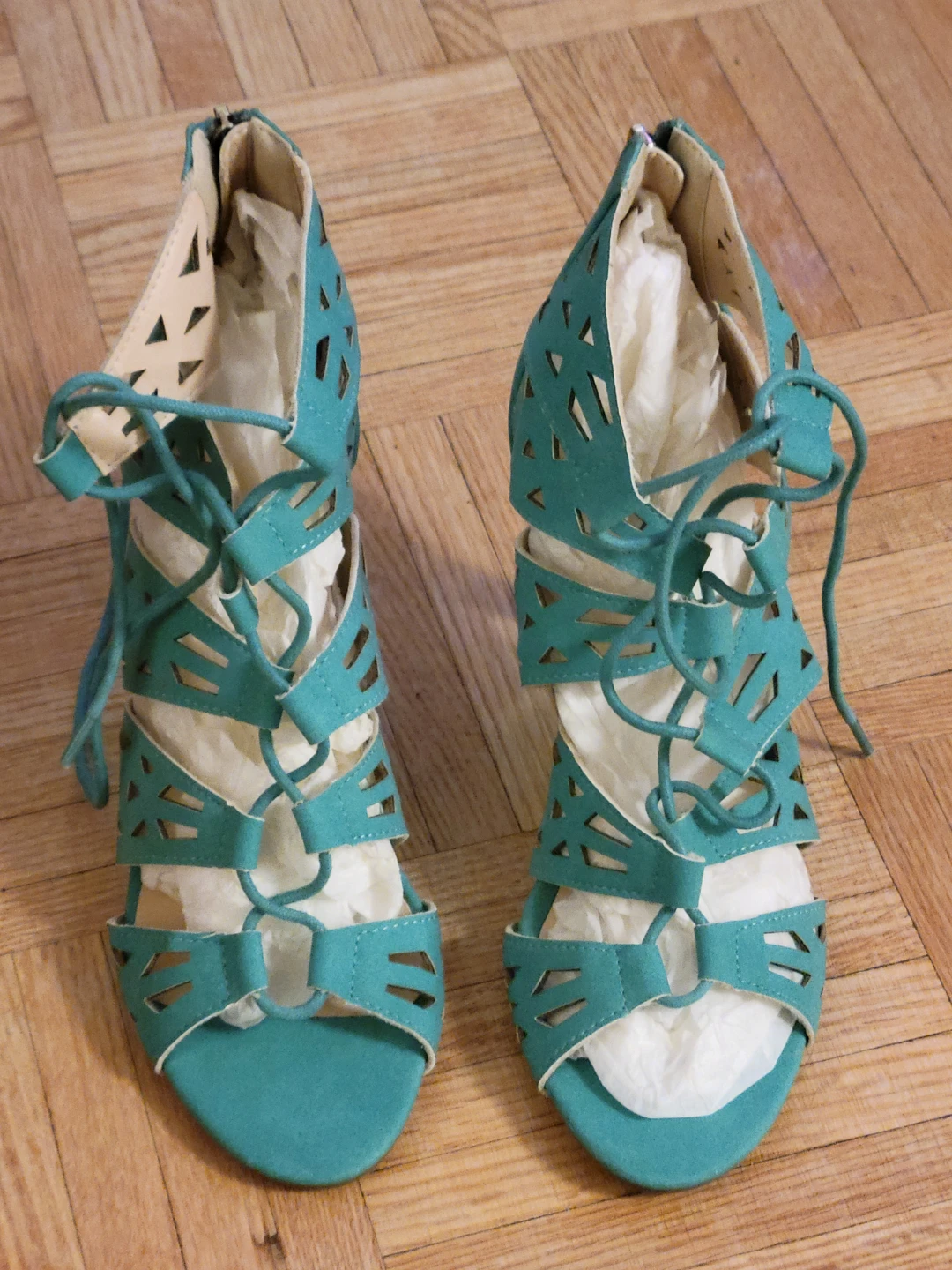 Avon Lace It Up Fashion Sandals - Size 7