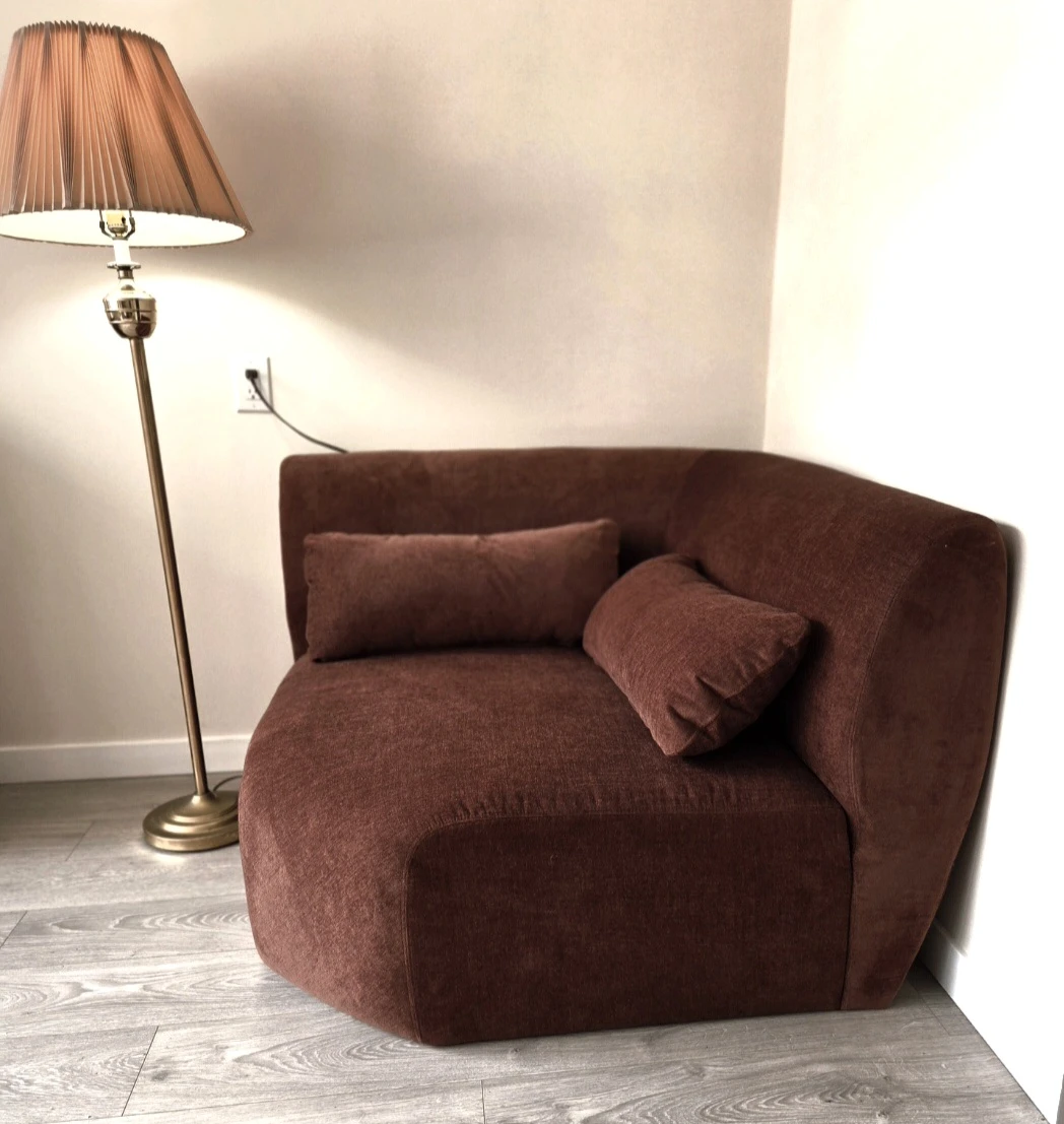 Moe's "Amelia" Corner Lounge Chair Retail: $2,099 - photo 2