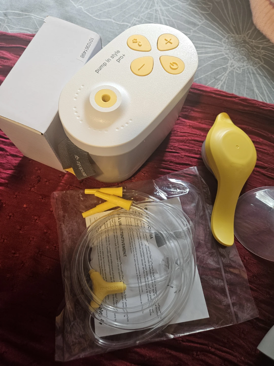 Medela Pump In Style Pro+ Breast Pump Bundle – New, Never Used - photo 2