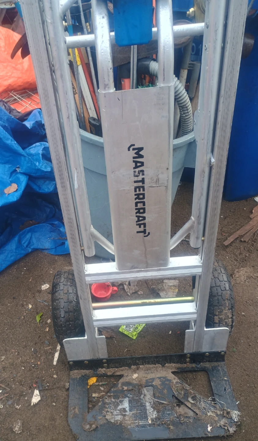 Master Craft 2 in 1 hand truck