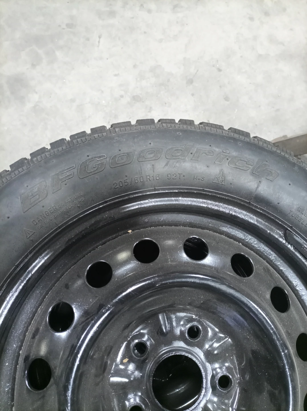 Bf Goodrich Winter T/A KSI 205/60/R16 92T - photo 4
