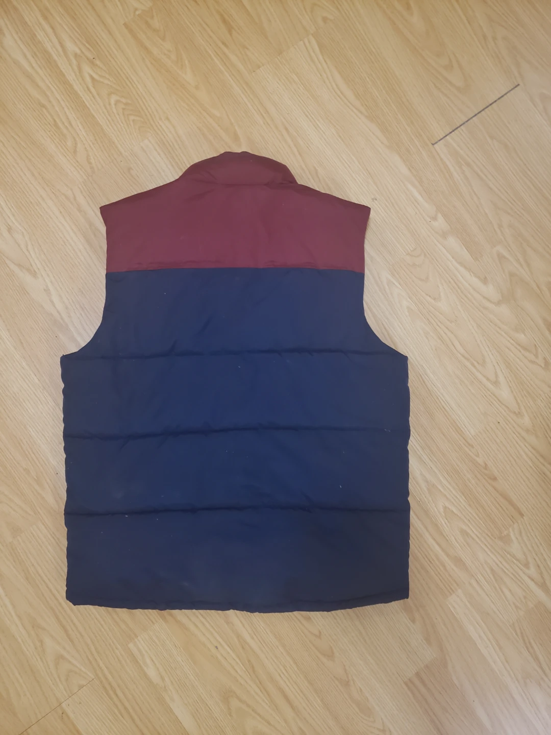 Medium Old Navy Puffer Vest Maroon and Navy - photo 3