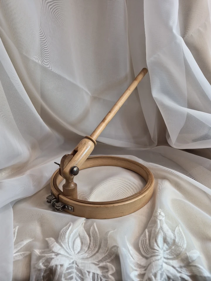 Vintage 7" Embroidery Hoop...
